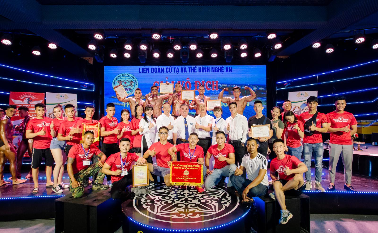 Đoàn GYM BẢO BẰNG tại Giải vô địch Thể hình – Fitness Nghệ An mở rộng 2020, cầm cờ Giải Nhì toàn đoàn