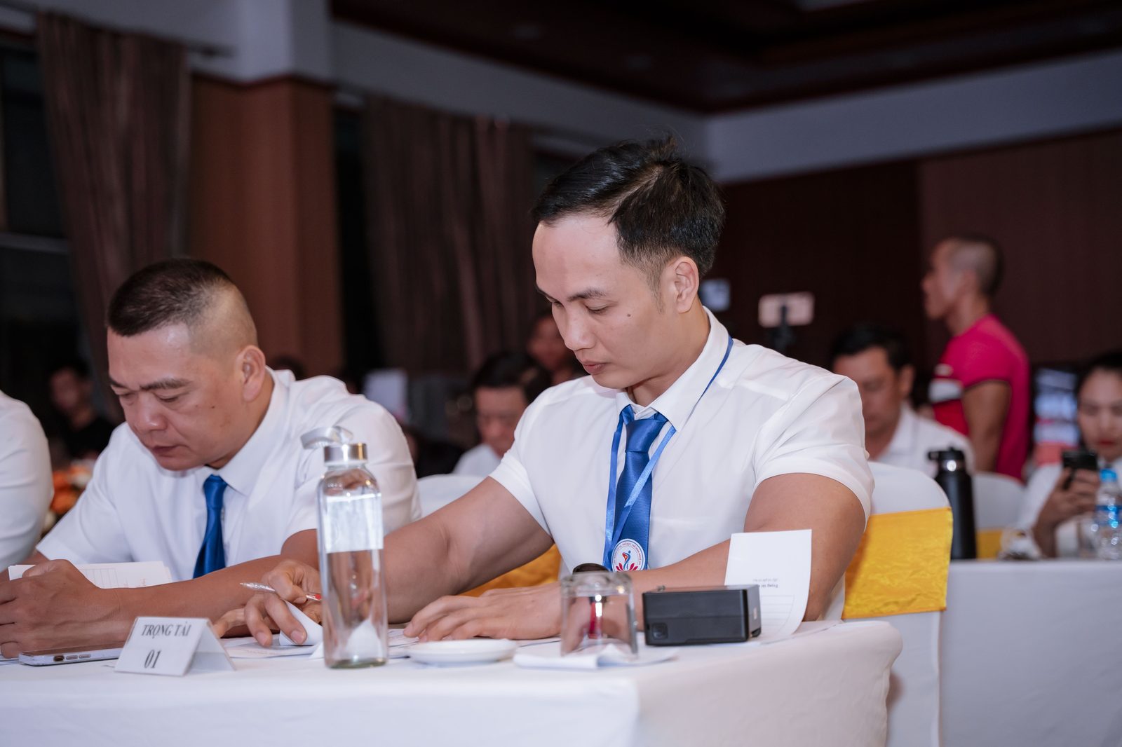 Nguyễn Bảo Bằng làm nhiệm vụ trọng tài tại giải thể hình tỉnh Nghệ An