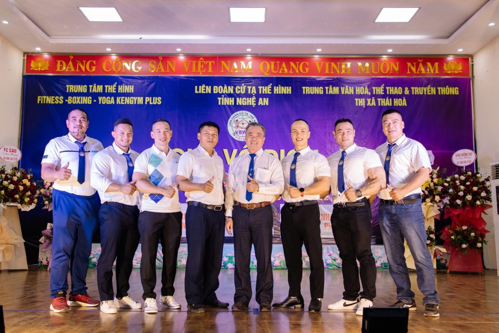 Tổ trọng tài Giải vô địch Thể hình – Fitness Cúp các CLB tỉnh Nghệ An mở rộng 2022, có Nguyễn Bảo Bằng, Tạ Đình Thái và IFBB Pro Trần Tuấn Anh