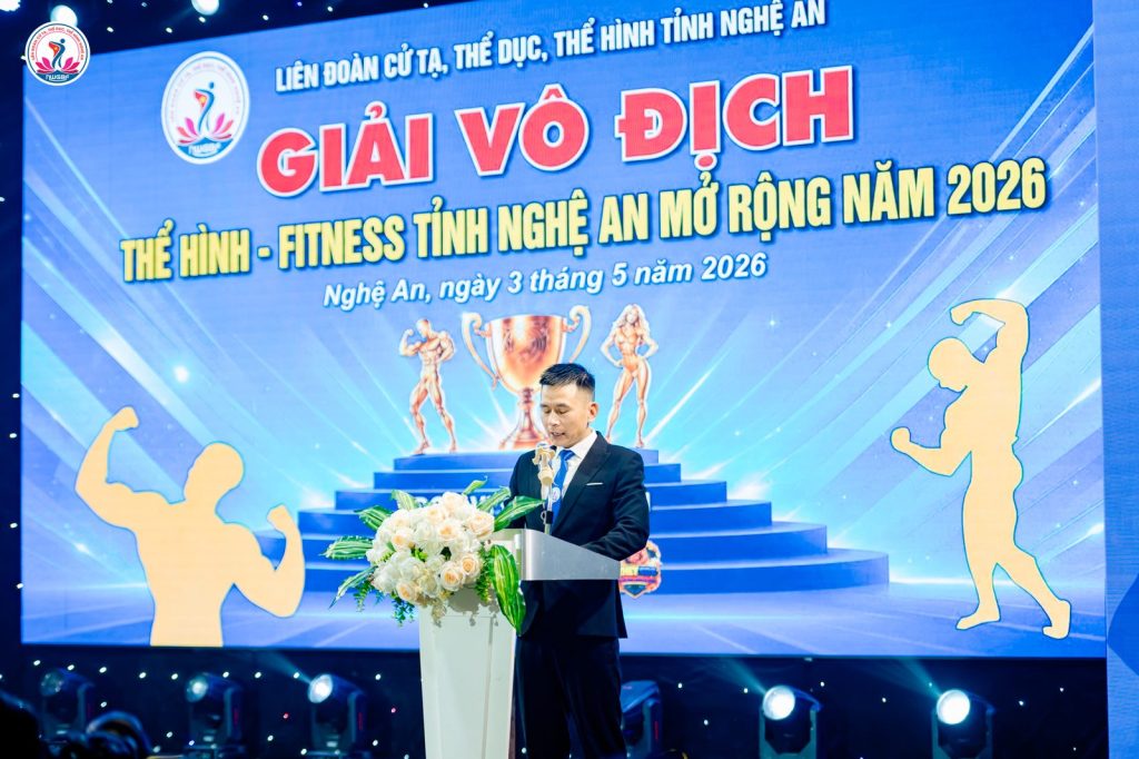 Ông Nguyễn Song Hào, Chủ tịch Liên đoàn Cử tạ, Thể dục, Thể hình tỉnh Nghệ An, phát biểu tại lễ khai mạc Giải vô địch Thể hình – Fitness tỉnh Nghệ An mở rộng năm 2026
