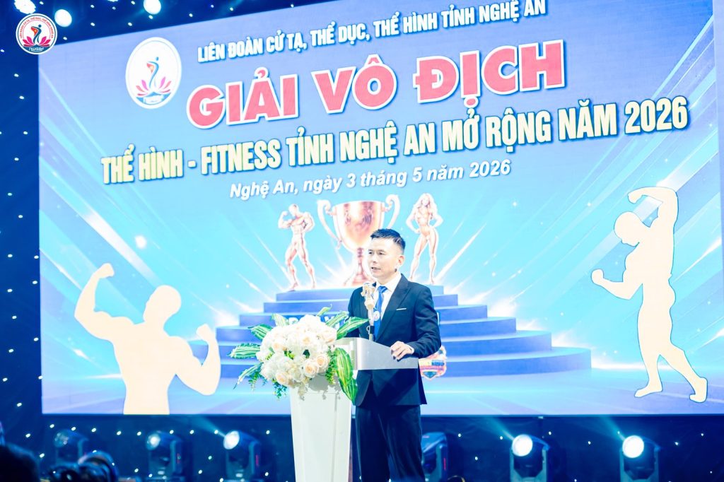 Ông Nguyễn Song Hào, Chủ tịch Liên đoàn Cử tạ, Thể dục, Thể hình tỉnh Nghệ An, phát biểu tại lễ khai mạc – giải thể hình Nghệ An 2026