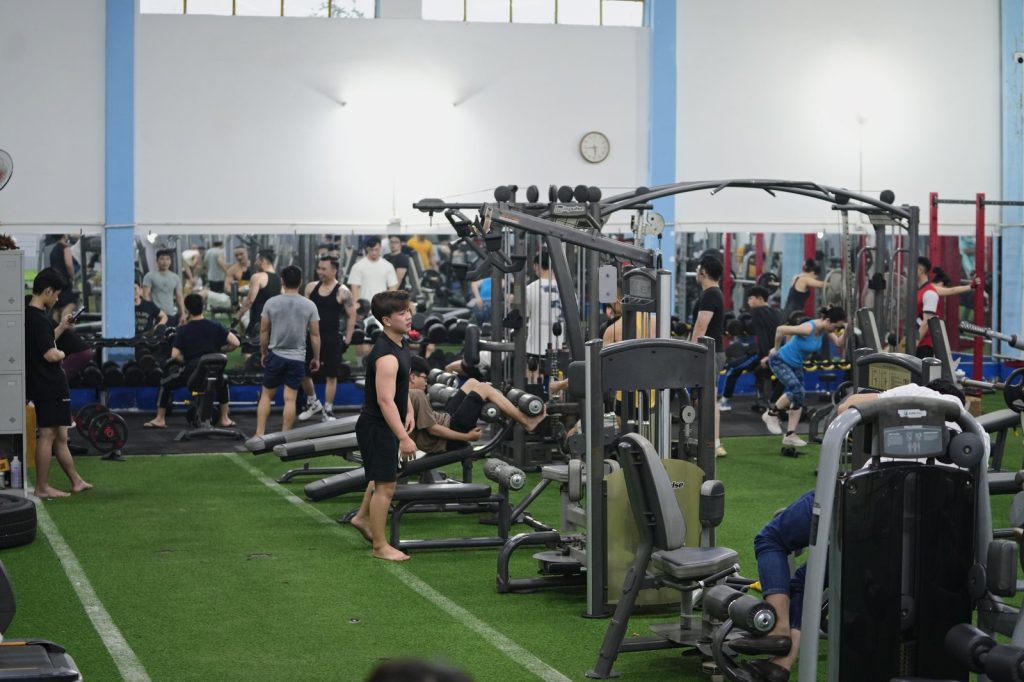 Sàn tập CLB GYM BẢO BẰNG, Cửa Lò, giờ đông người